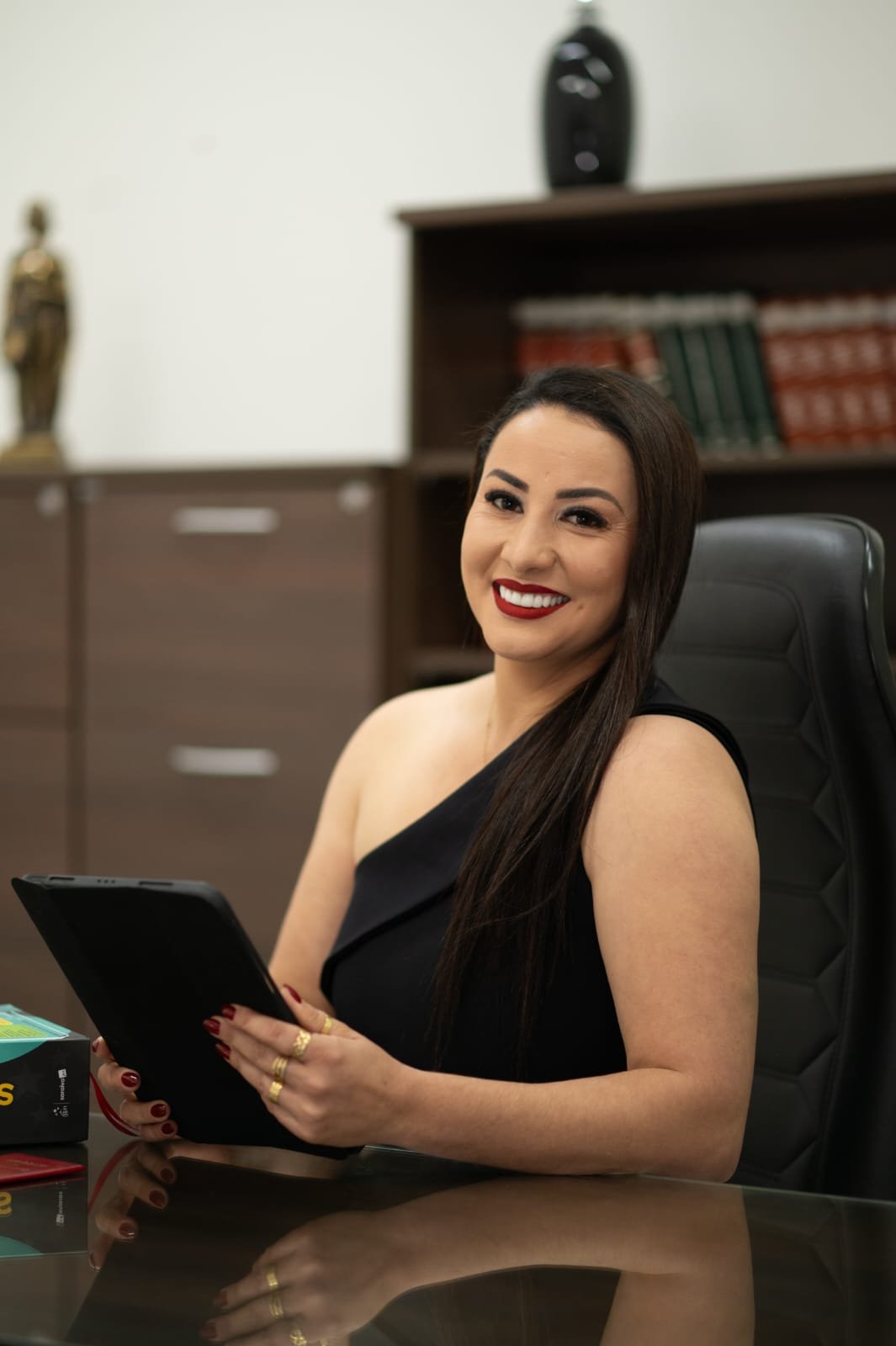 Aline Cixeski - Assistente Jurídica